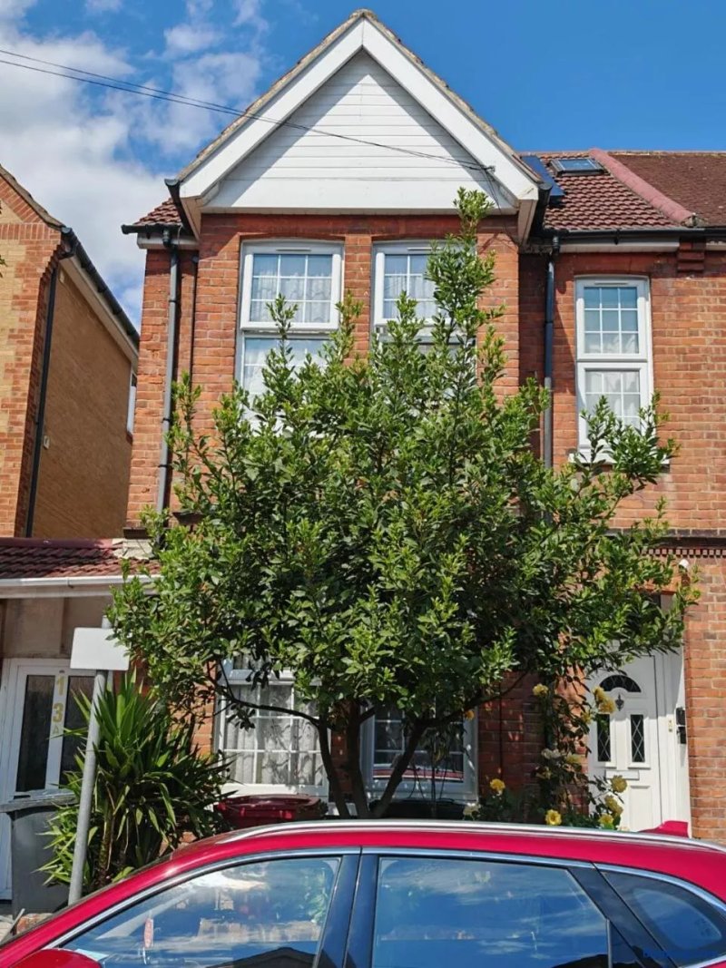 Affordable Rooms With Kitchen Near Station Overnight Free Parking 6pm To 8am