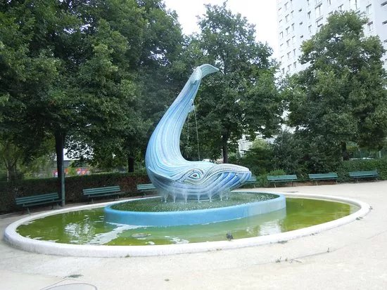 Fontaine de la baleine bleue
