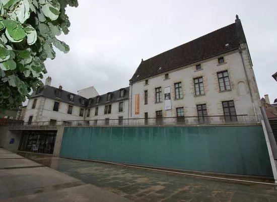 Musee d'Art et d'Histoire Romain Rolland