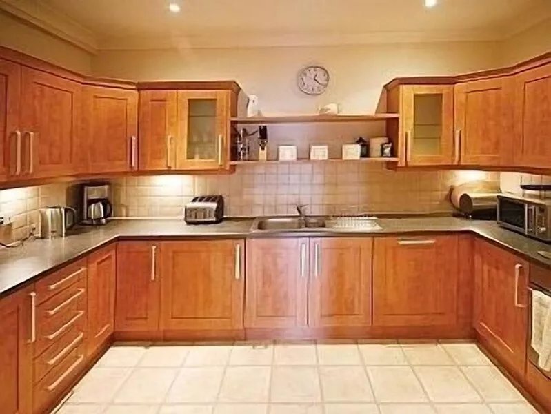 Superb, Ground Floor  City Centre Apartment with private parking for 2 cars