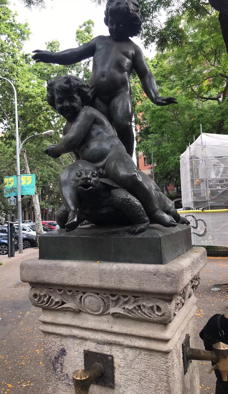 Fuente De Los Ninos Placa Goya