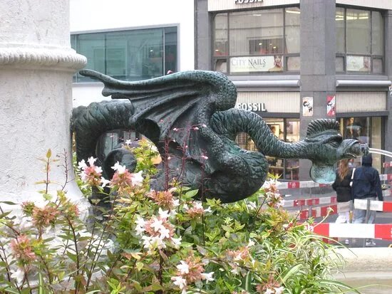 Dreizackbrunnen - Spittelsprung-brunnen