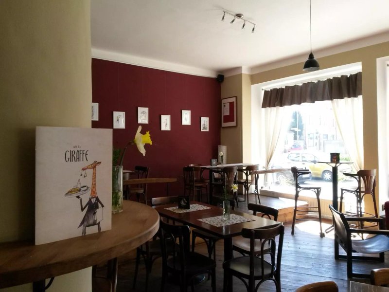 Cafe Bar Giraffe