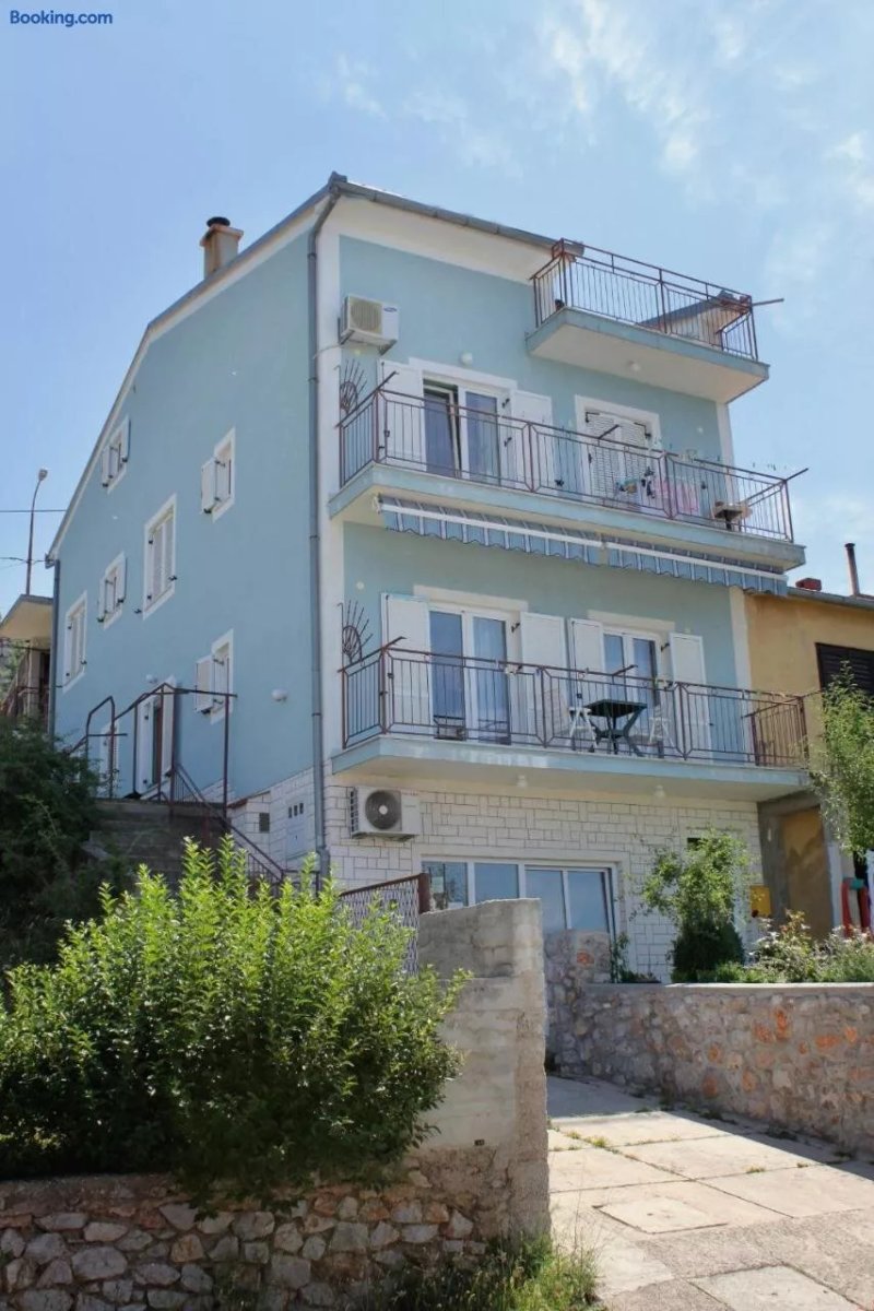 Apartments And Rooms With Wifi Senj - 5560