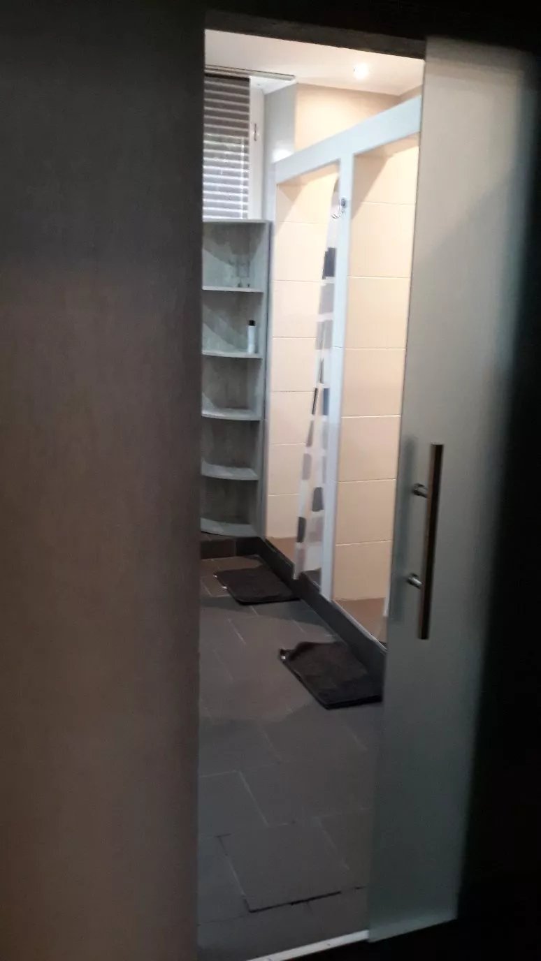 Huxx Rooms