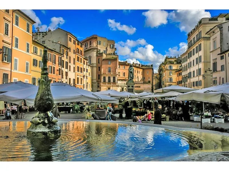 Dali charm and luxury in the heart of Rome