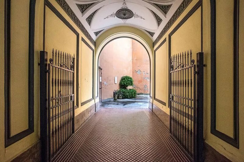 Vacation Rental Rome Luxury Apartment Spanish Steps 8 people 3 bedrooms