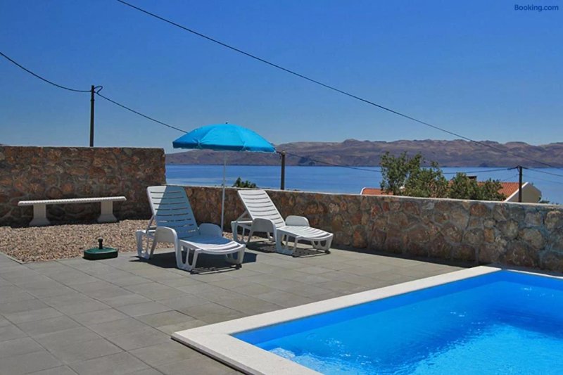Apartment Camelia With Pool And Sea View