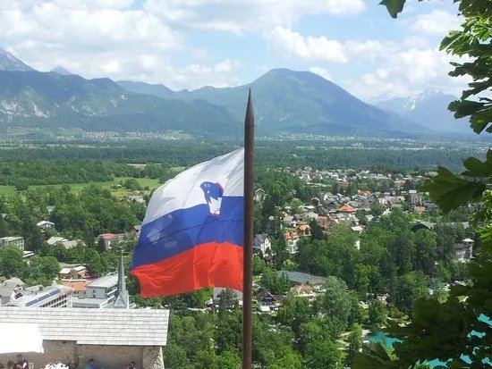 Sloveniaguides.si