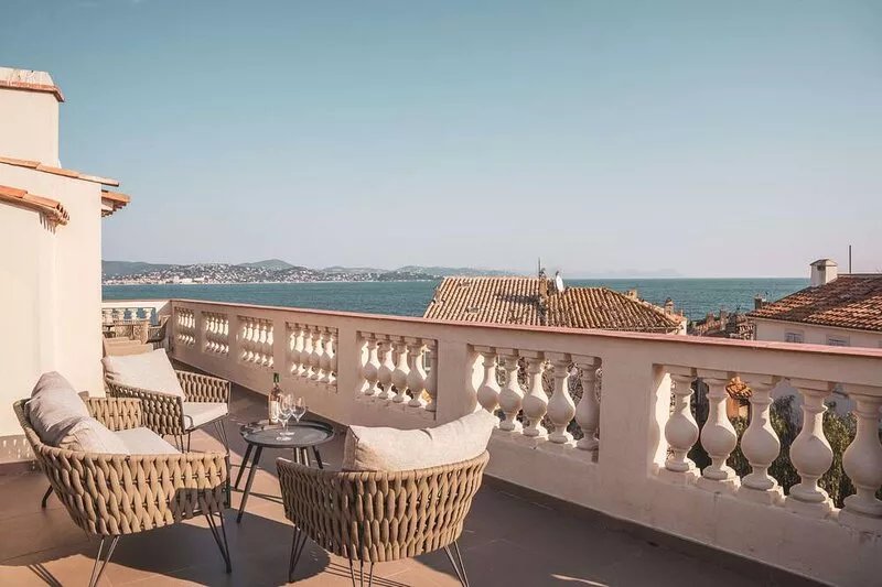 LES REMPARTS, LUXURY APARTMENT WITH SEA VIEW CENTER OF SAINT TROPEZ