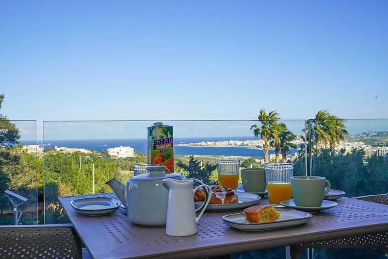 A  brand new listing! Enjoying Fantastic views. Be our guest!