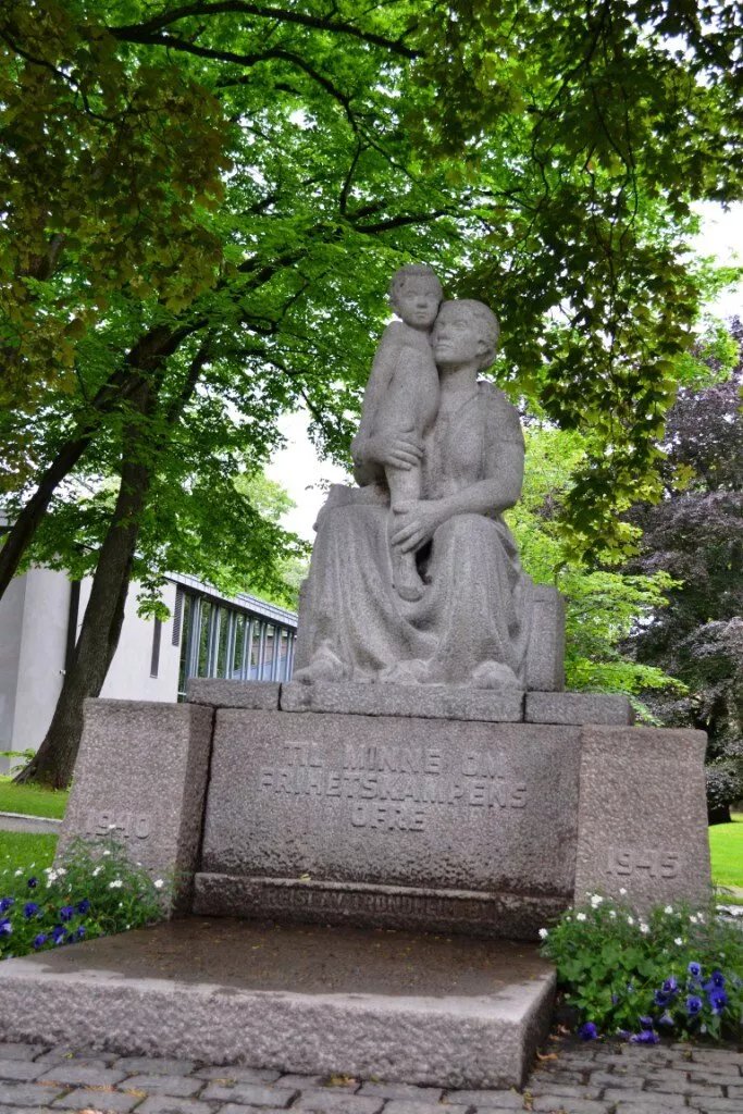 Til Minne Om Frihetskampens Ofre 1948