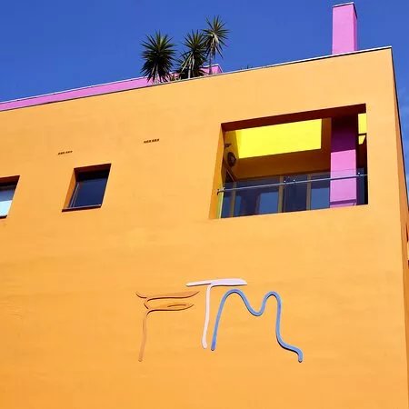 Fashion and Textile Museum