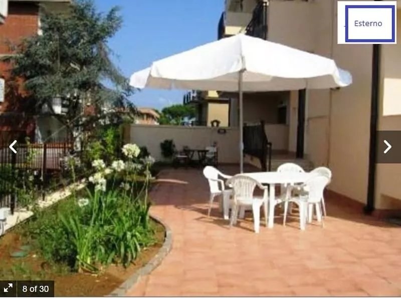 AAA Beautiful house with garden