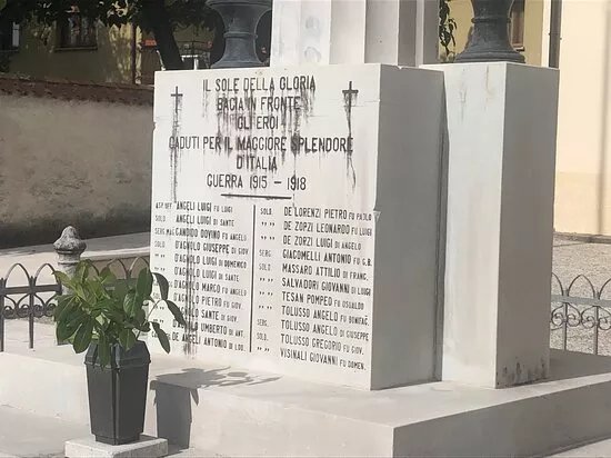 Monumento Ai Caduti