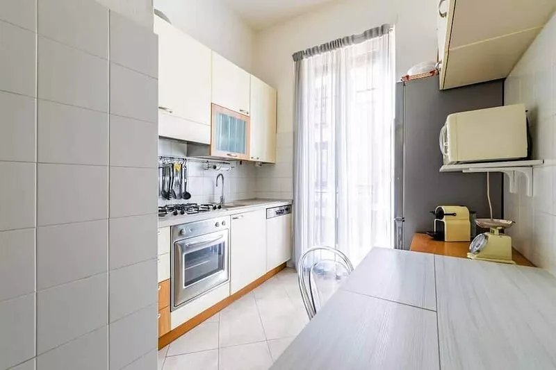 Easylife - Enjoy the charm of Milan by staying in a cozy two bedroom apartment.