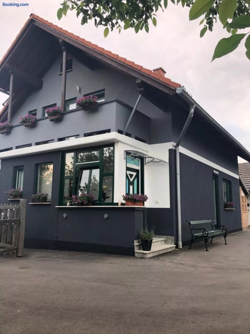 Apartman I Soba Hadela