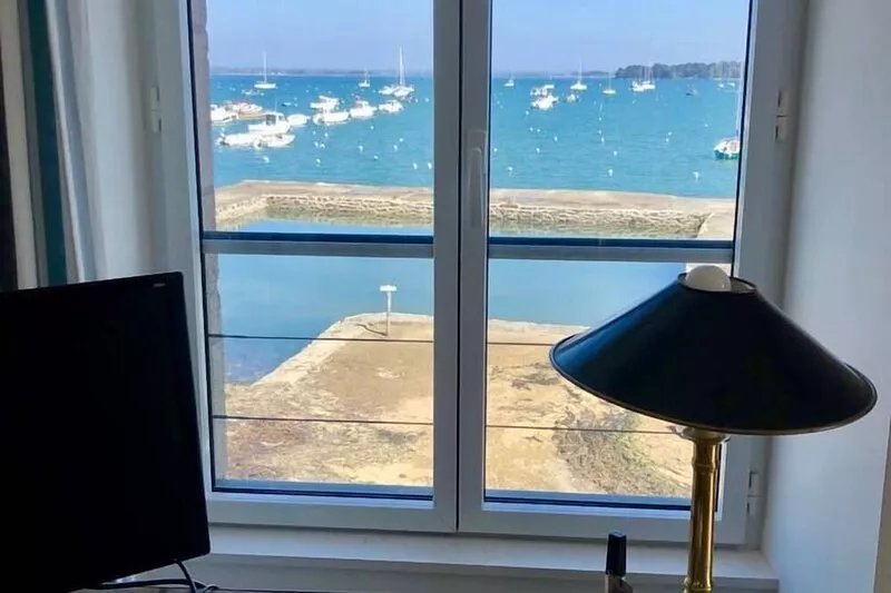 Magnificent view, sleeps 12, waterfront, roof-top terrace, sauna