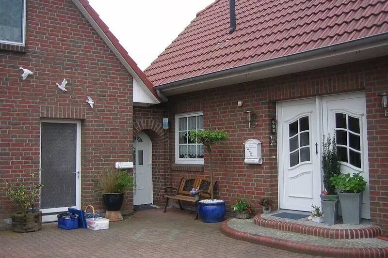 Cozy apartment in a quiet location - near the beach and port