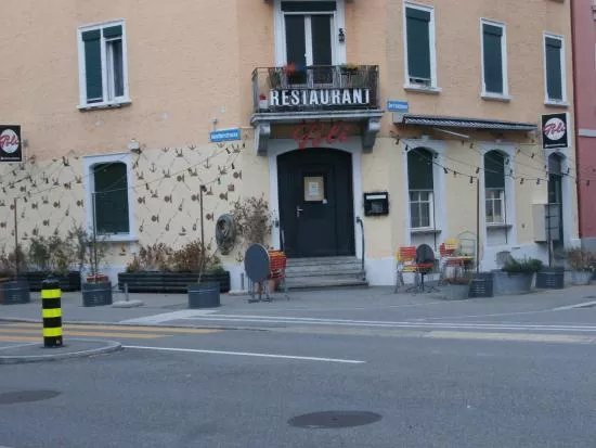 Poli Bar