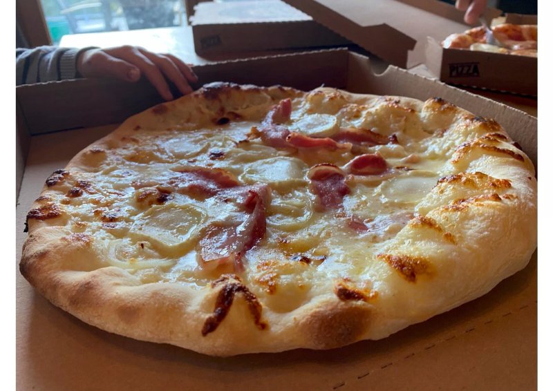 Nonna Pizza