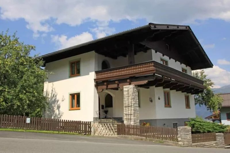 Chalet Alpin by Interhome