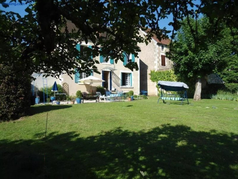 La Maison Bleue