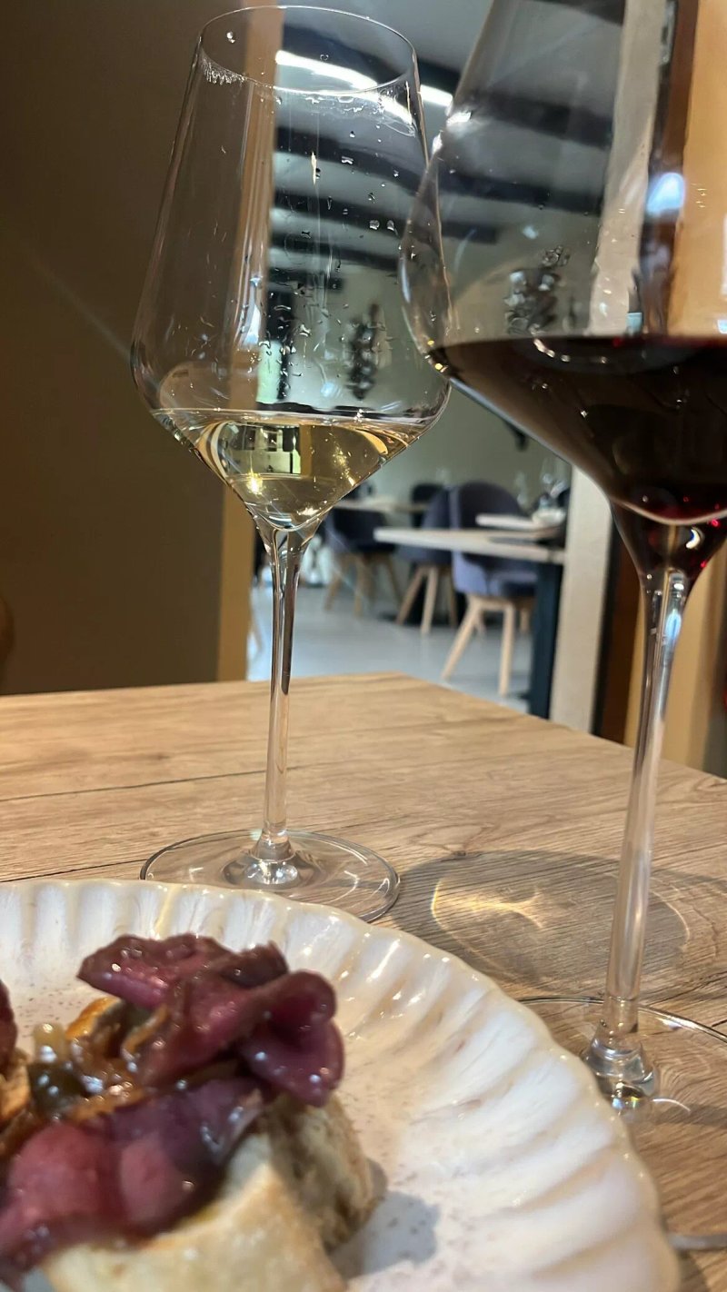 Bistro 9:45