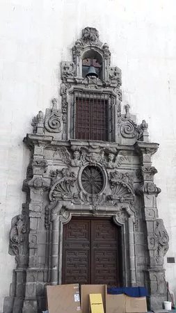 Portada barroca del Monte de Piedad