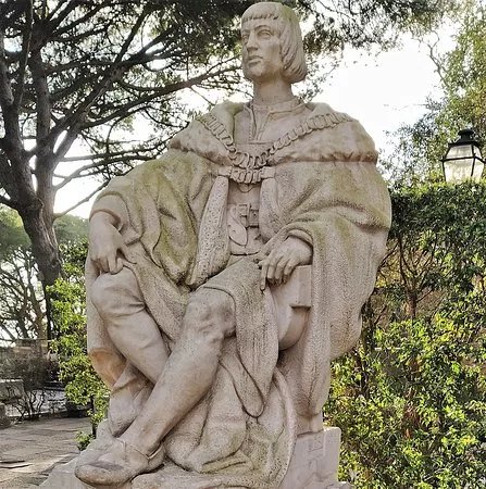 Escultura Dom Manuel I