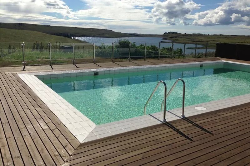 Farmhouse on a 700 acre land with geothermal hot pool.