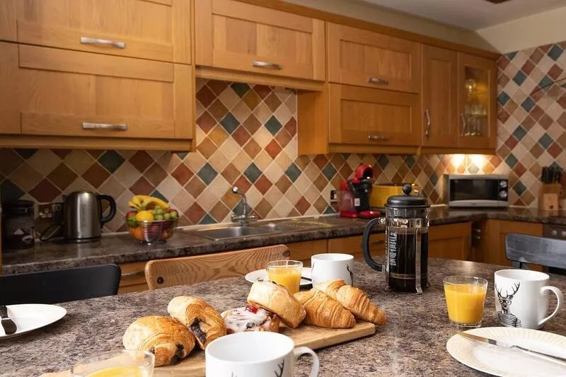 Pine Ridge Lodge -  a lodge that sleeps 8 guests  in 4 bedrooms