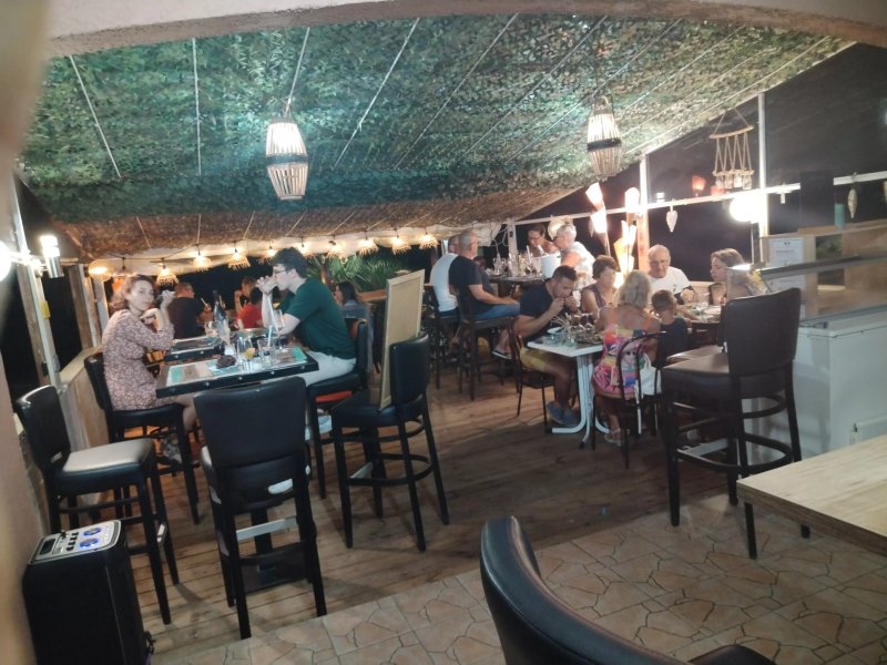 Joe Restaurant Bar A Vin Tapas
