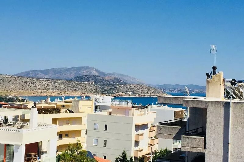 2 Bedroom Penthouse with million dollar view!