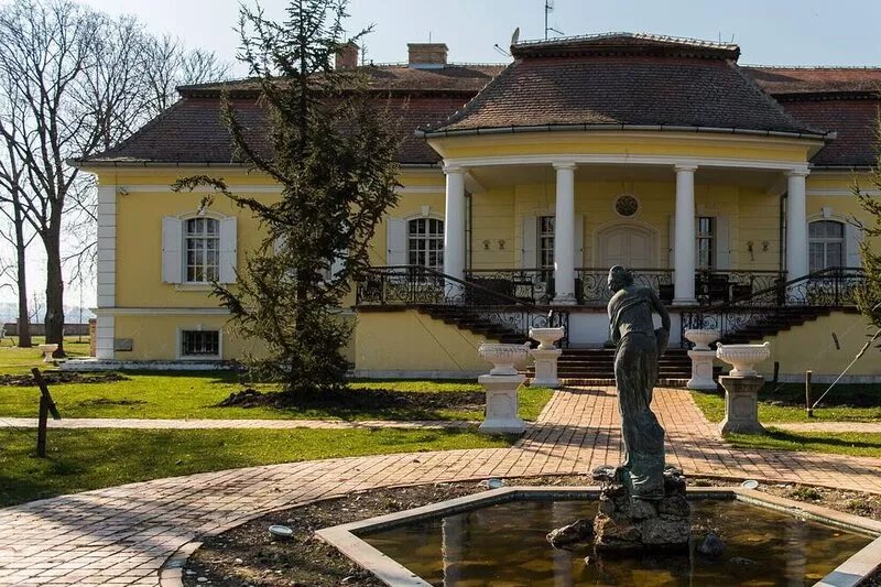 An exclusive proposal for a luxury break