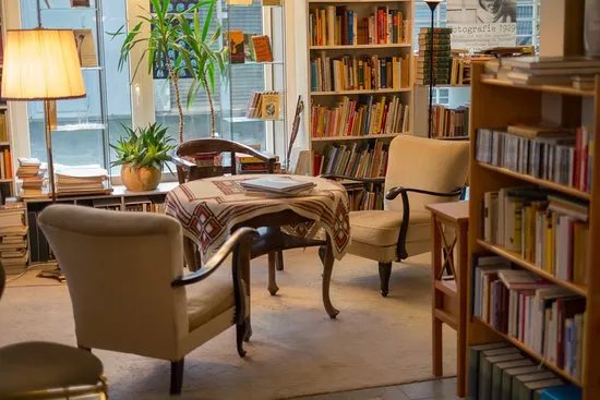 Antiquariat & Verlag Jenior