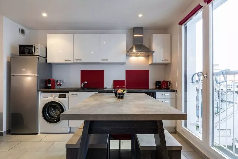 Apartment 2 rooms in Annecy downtown  and private parking