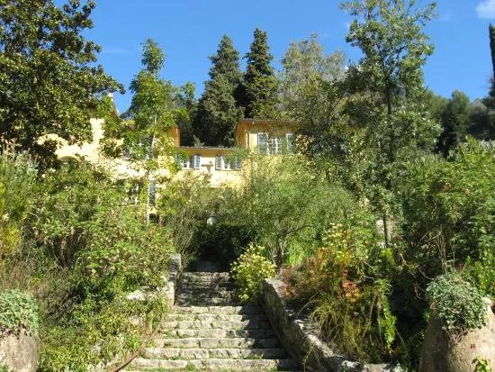 Serre de la Madone