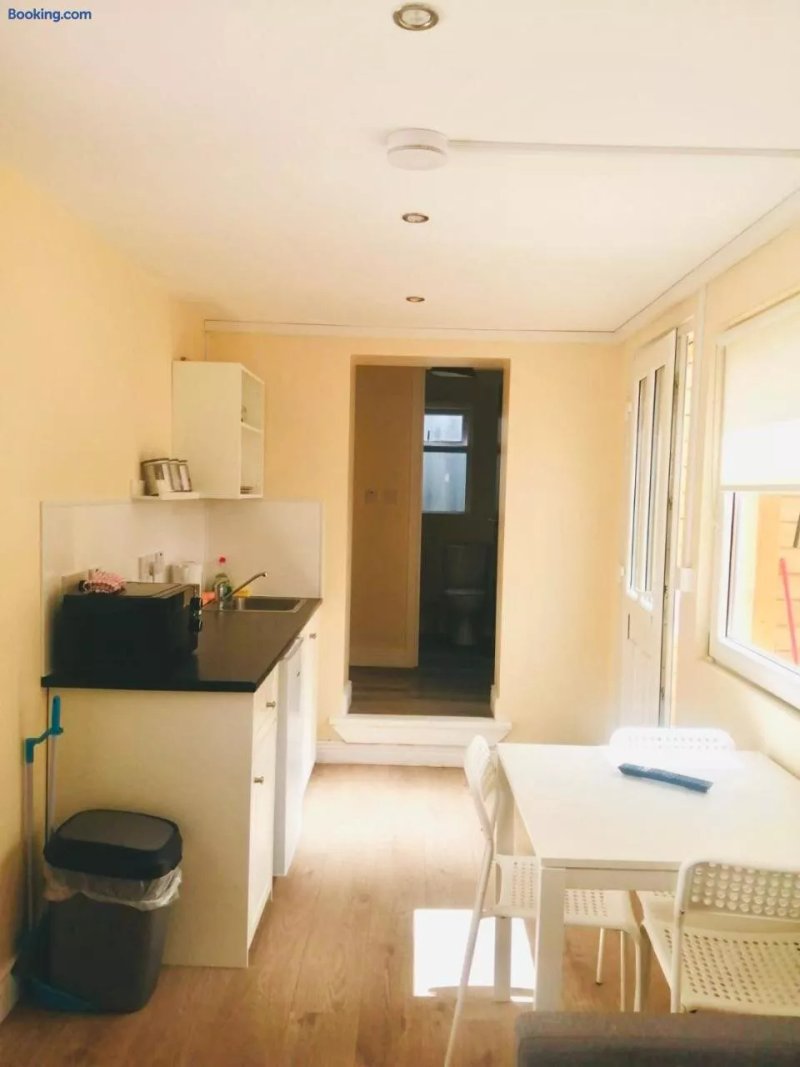 Delphi Cottage
