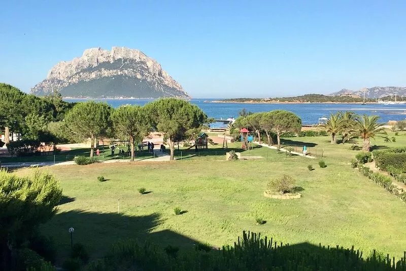 TAVOLARA HOUSE newly renovated at 100 mt. from the sea . WIFI FREE