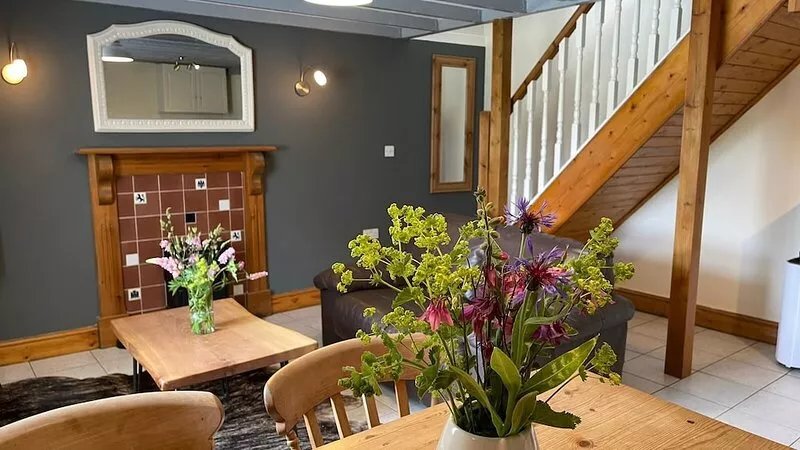 Two Floors Stone Cottage -The Hobble
