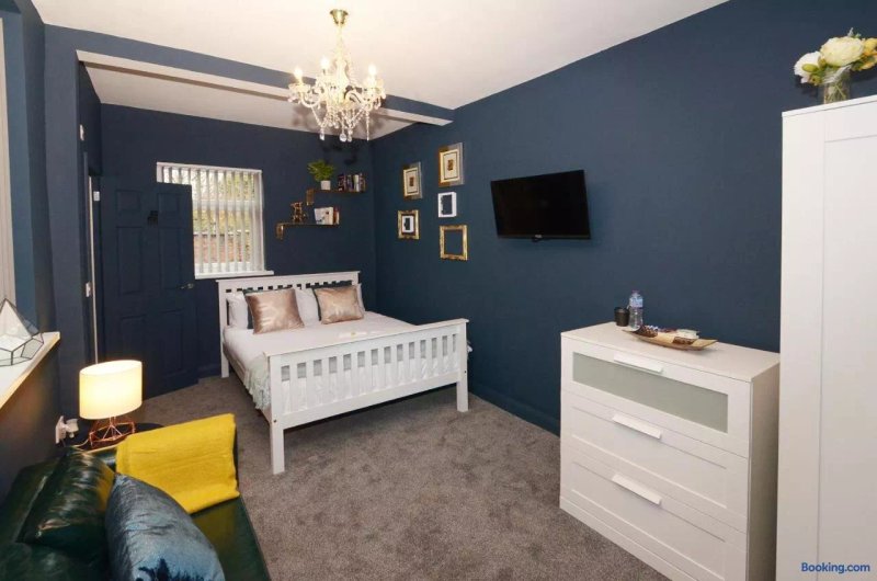 Townhouse Plus @ 301 West Street Crewe