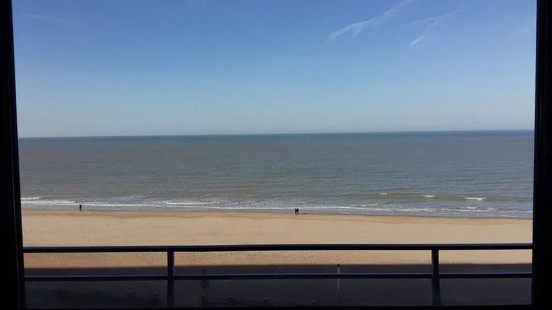Vintage 70's design appartment with stunning sea views