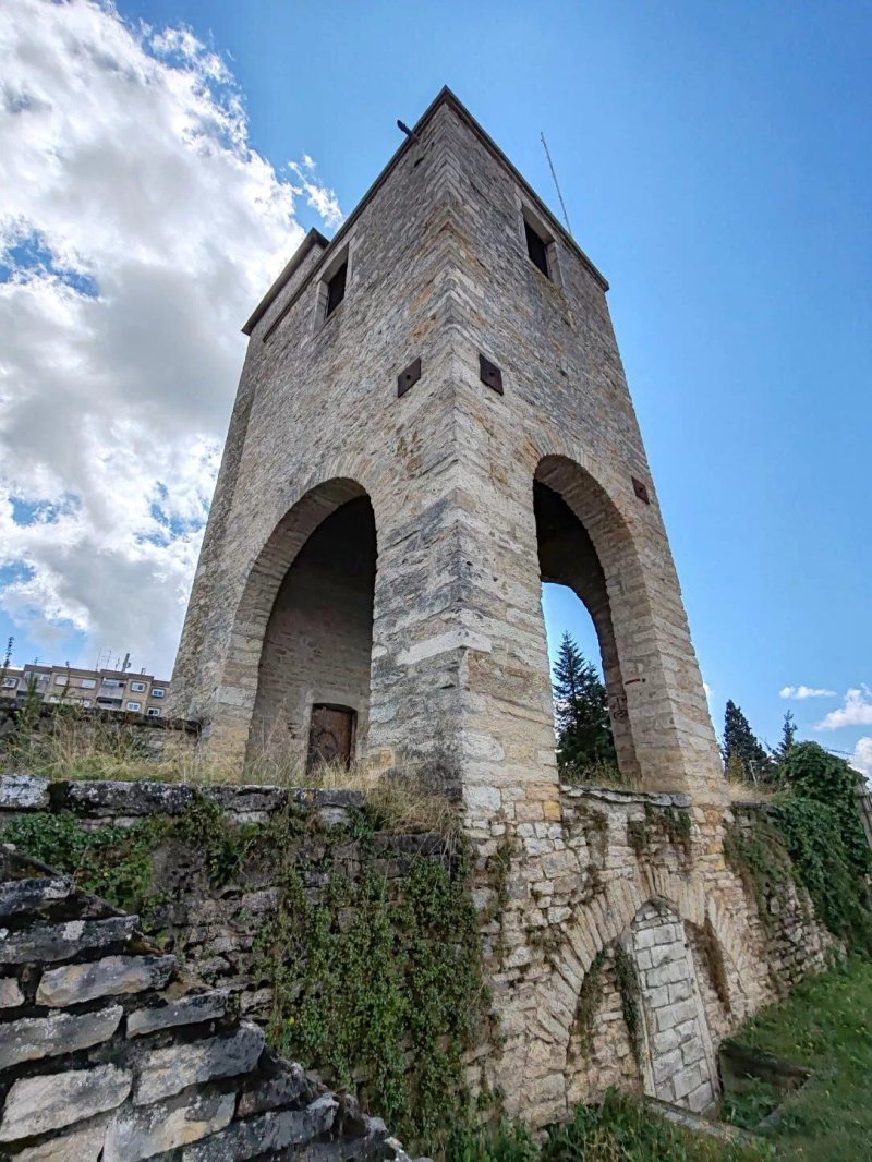 La Tour De Guet