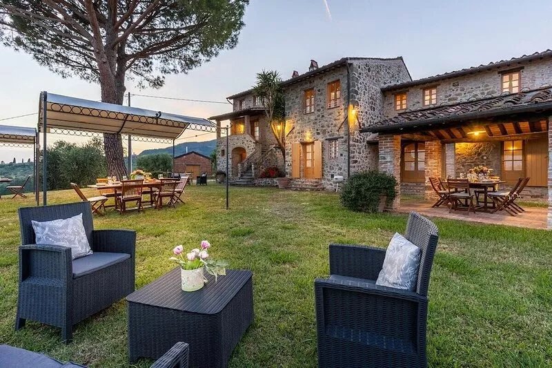 Podere Oasi,  private villa with fenced pool, view