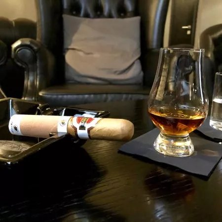 Caballero Cigar & Whisky Bar