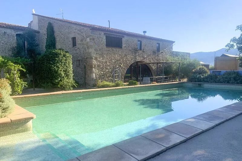 Tranquila Casa Rural Cercana a las Mejores Playas de L'alt Empordà