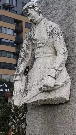 Samuel Mikovini