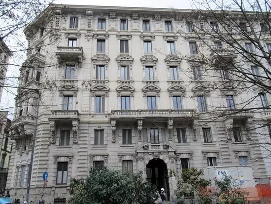 Palazzo Viale Bianca Maria 11
