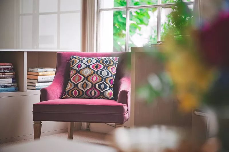 Luxury South Kensington 2 Bed House sleeps up to 5 with private garden